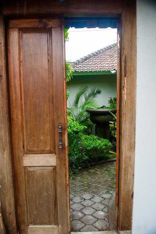 Hideaways Seminyak Villa מראה חיצוני תמונה
