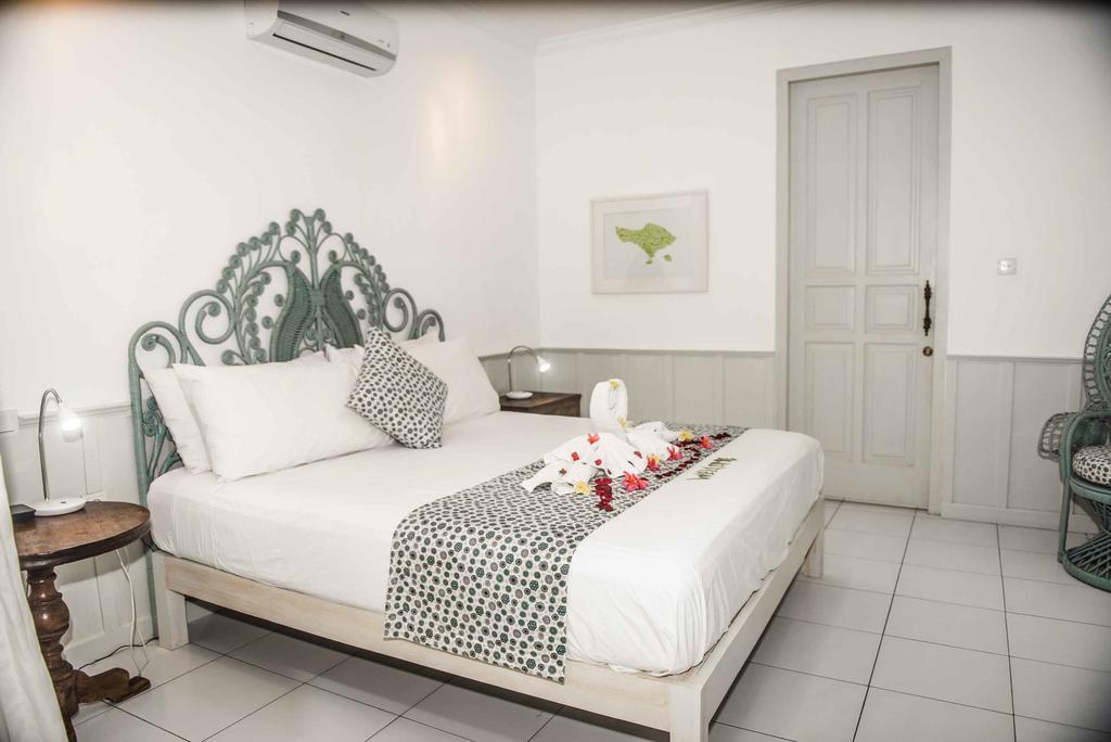 Hideaways Seminyak Villa מראה חיצוני תמונה